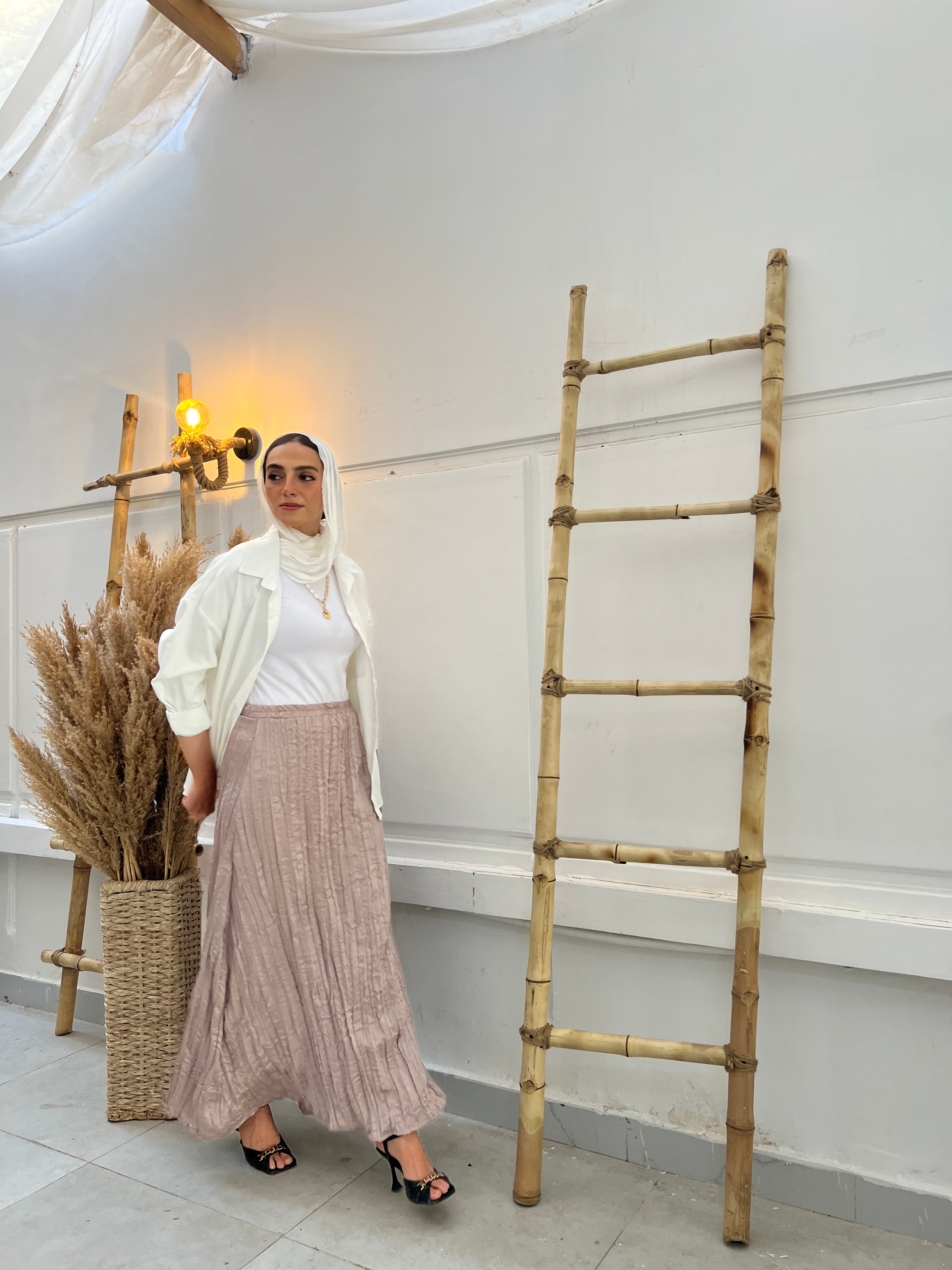 [Margesherwood ] / ☆ CRINKLED SATIN SKIRT/ beige CRINKLED SATIN SKIRT_beige - MARGESHERWOOD